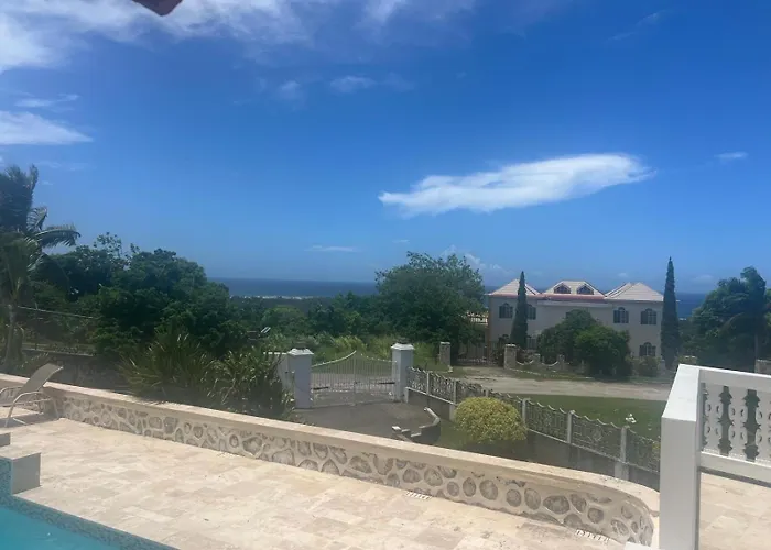 Ironshore Seaview Apartment Montego Bay